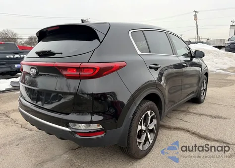 2021 Kia Sportage Lx z USA, uszkodzony, nr VIN KNDPM3AC5M7843198